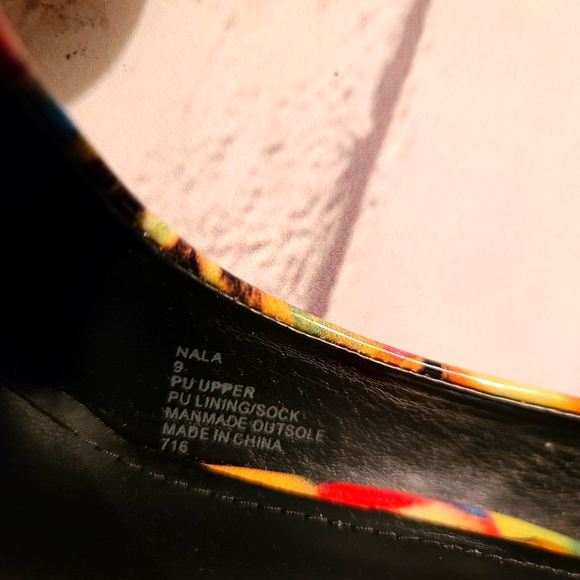 STEVE MADDEN "NALA" PLATFORM HEELS - Picture 8 of 9